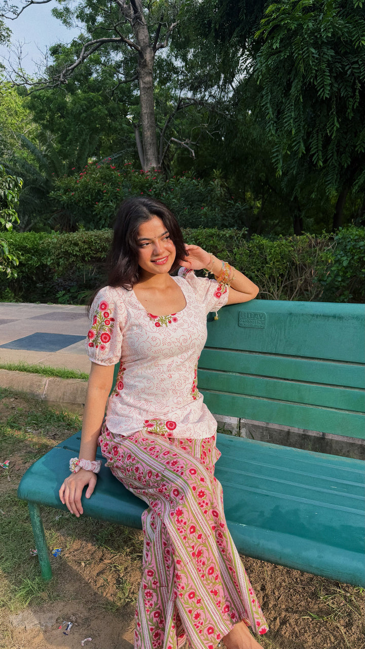 Gulabo Set