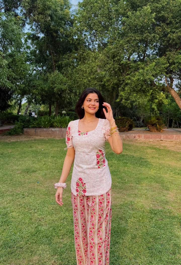 Gulabo Set
